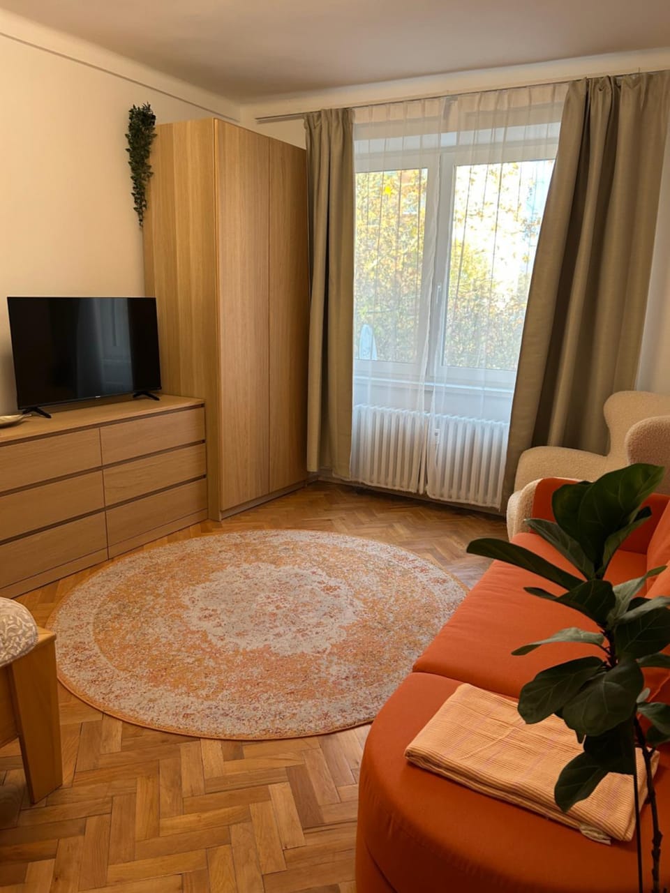 TV and multimedia, Photo of the whole room