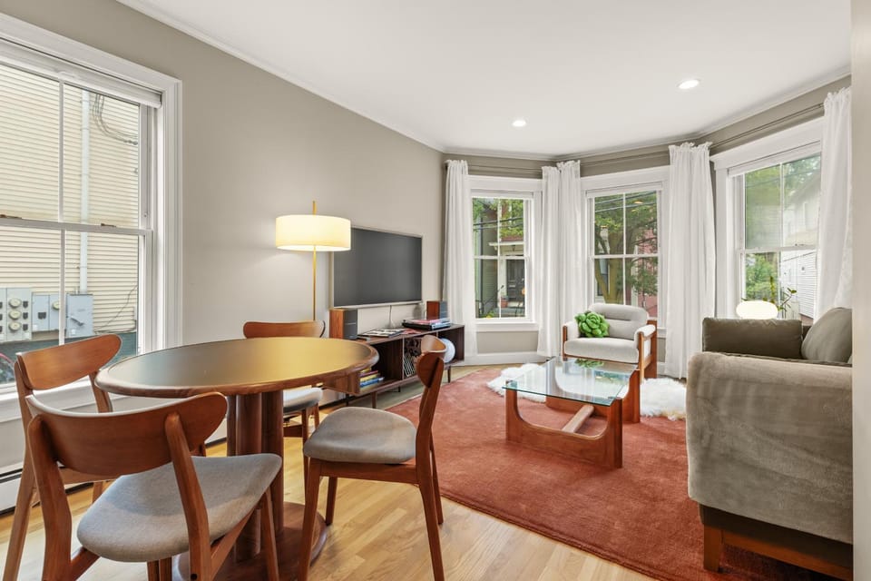 TV and multimedia, Living room, Seating area