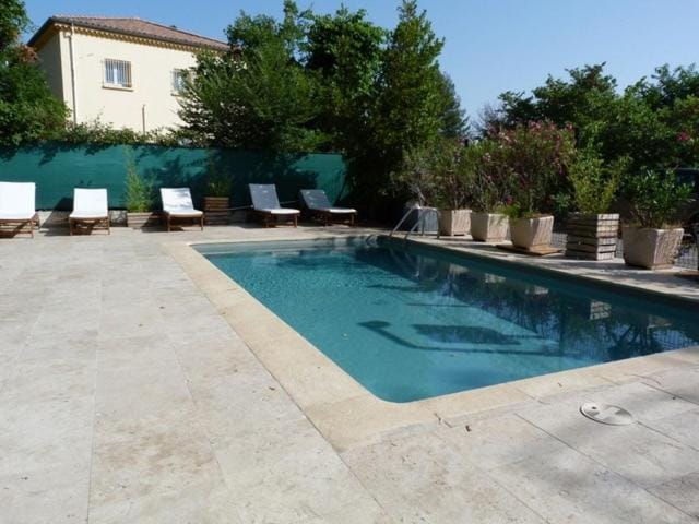Swimming pool, sunbed
