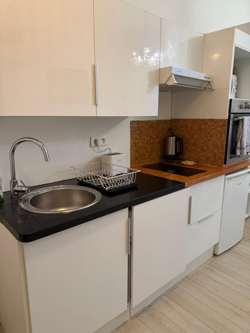 Appartement central avec balcon Apartment in Nice