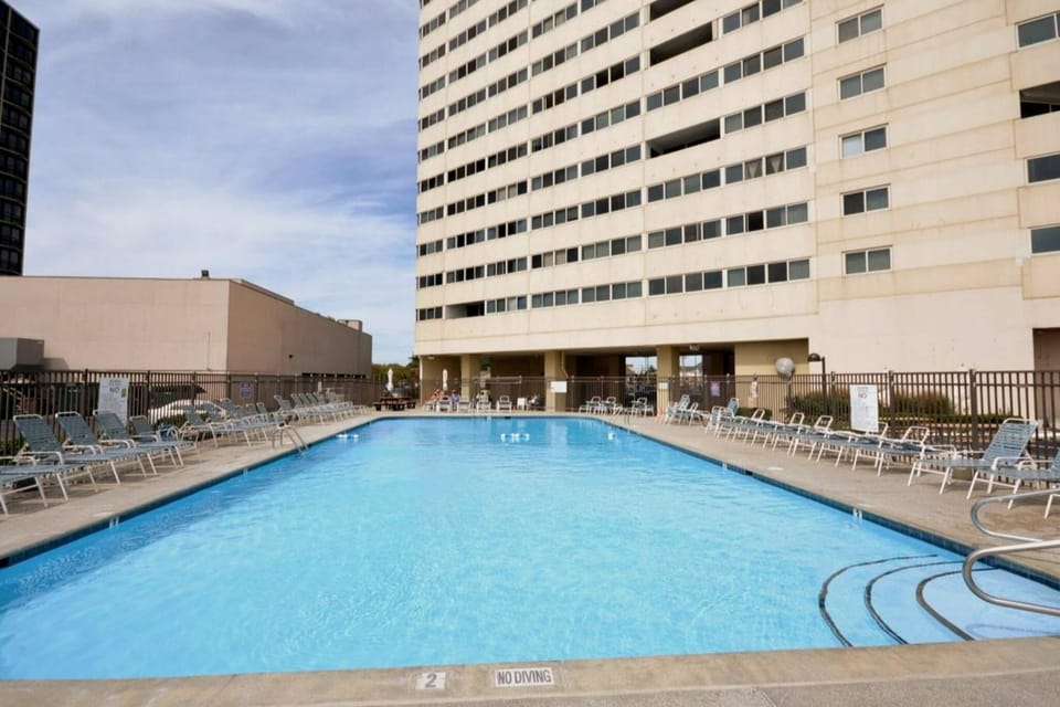 Beach, Swimming pool