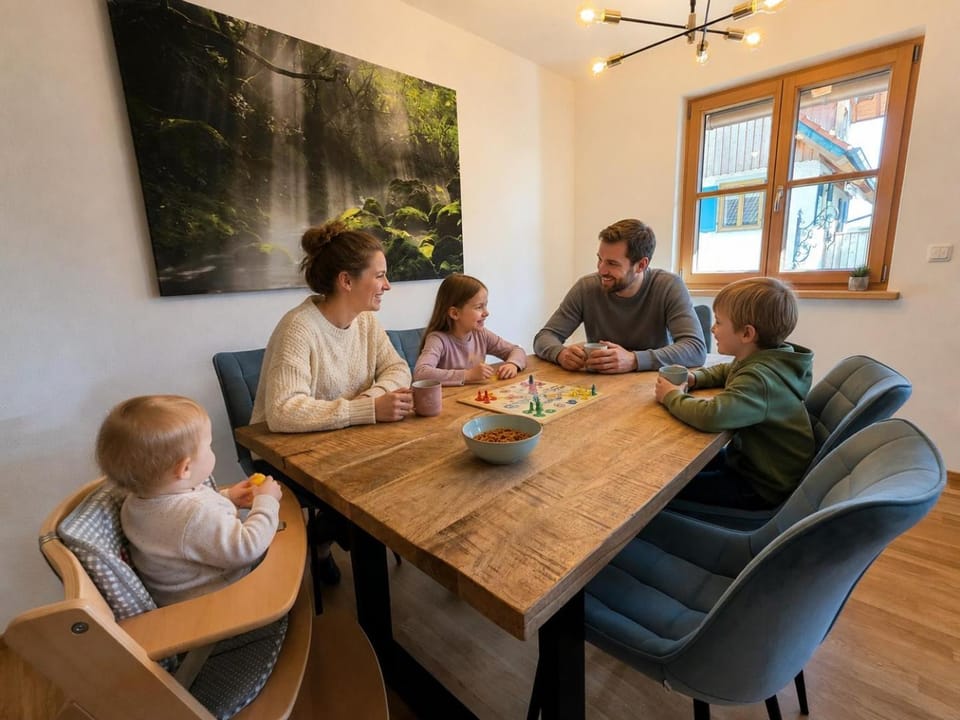Dining area, Breakfast, Family