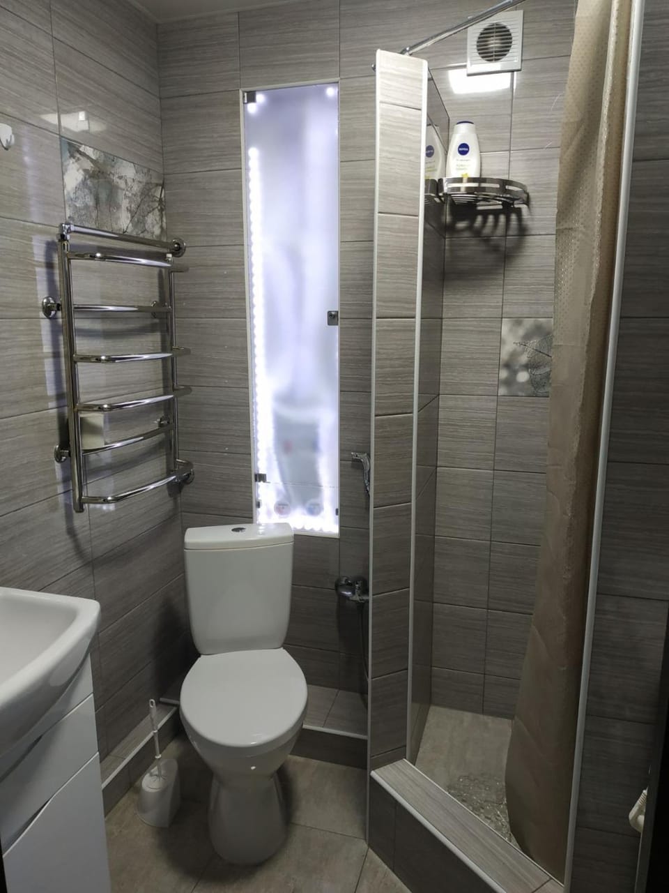 Студія в центрі міста на Івана Бевза,дуже тепла Apartment in Ukraine