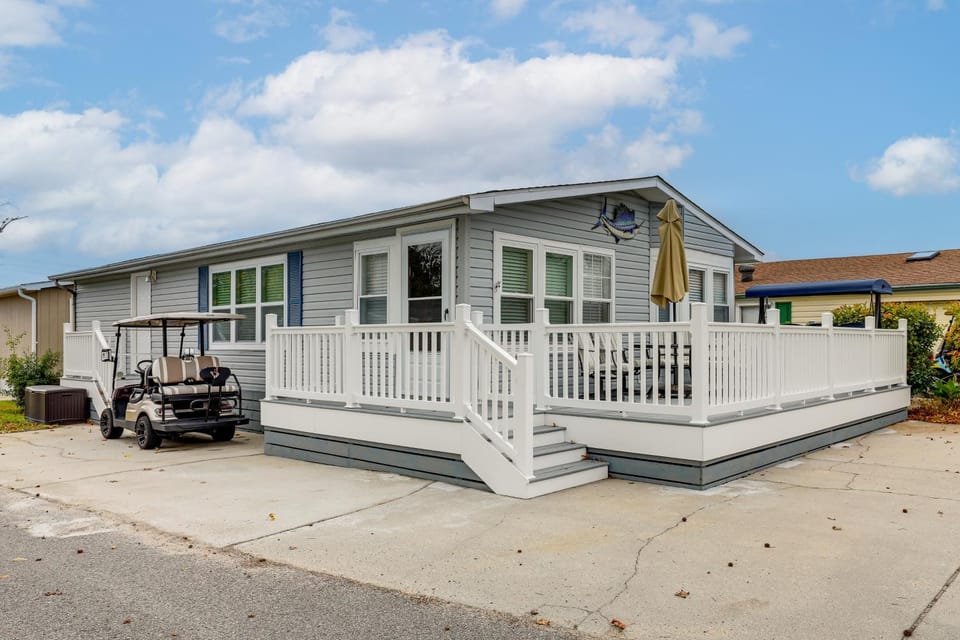 Walk to Shore! Surfside Beach Gem with Game Courts House in Oceanside Village