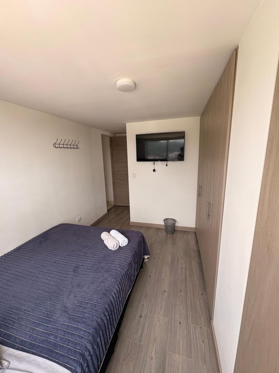 Bed, TV and multimedia