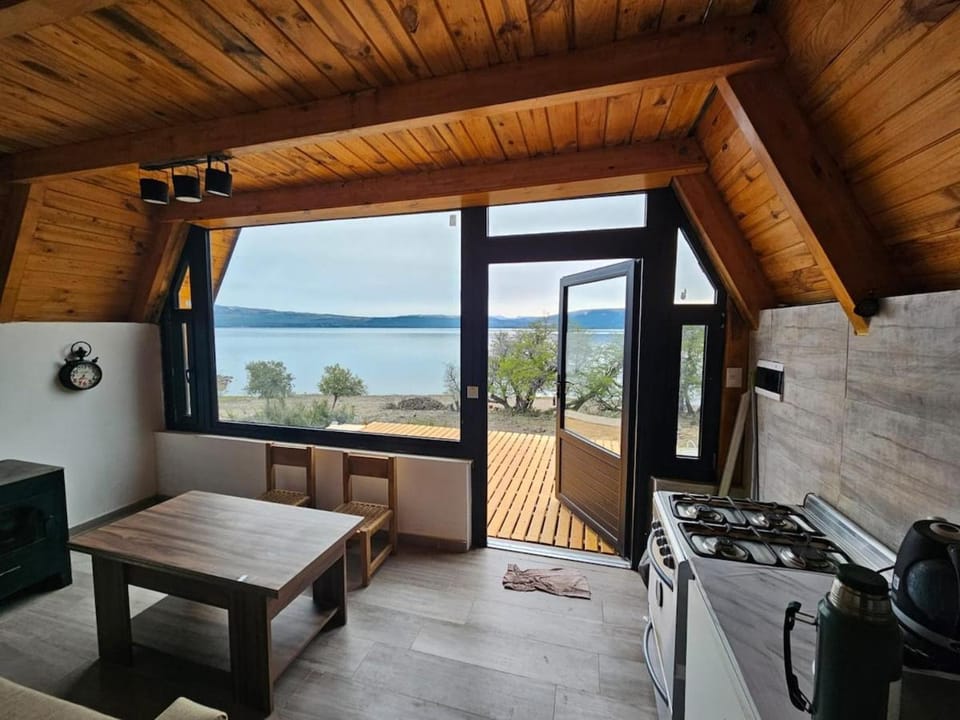 Complejo Bahia de los Sueños, Cabaña Maitenes Chalet in Araucania, Chile
