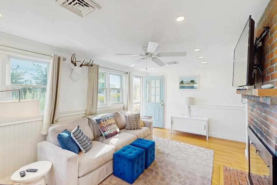 Coastal Hideaway House in Orleans