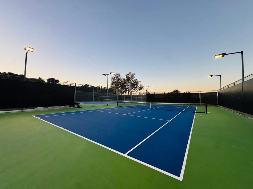 Resort-style Gated Coastal Retreat Pool Tennis House in Newport Coast
