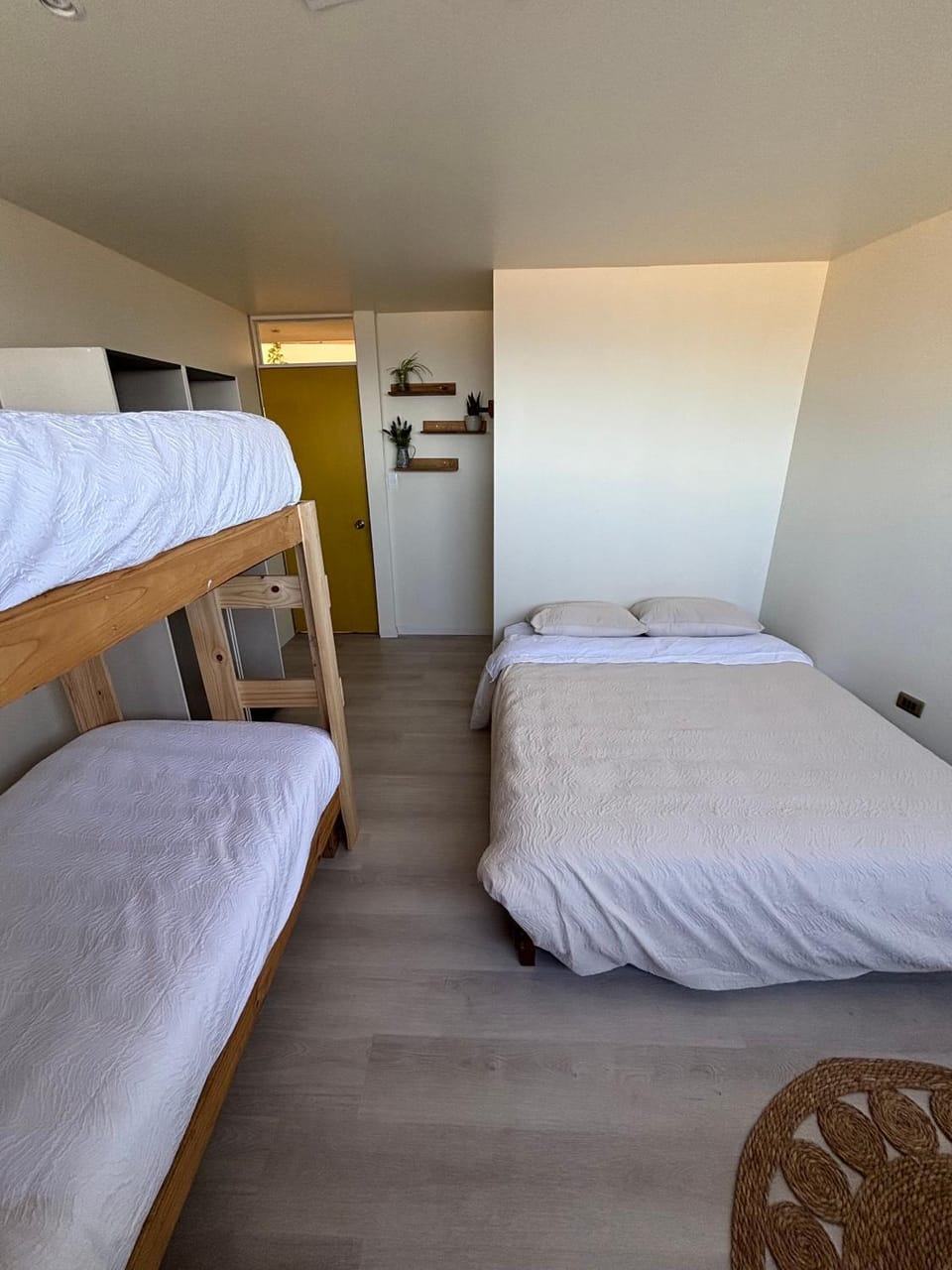 Bed, Photo of the whole room, Bedroom, bunk bed