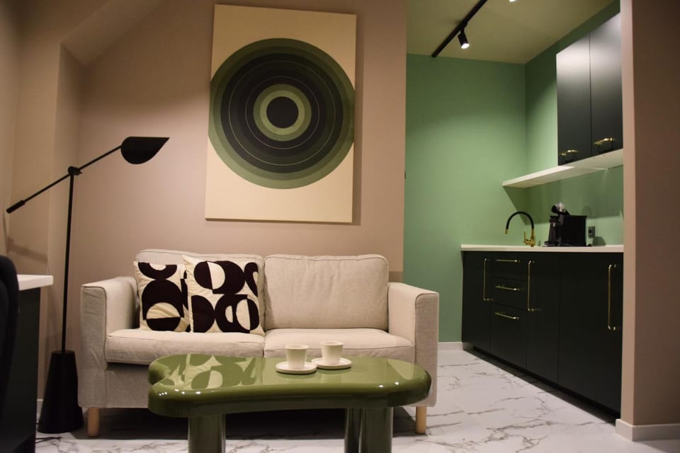 Seating area, kitchen