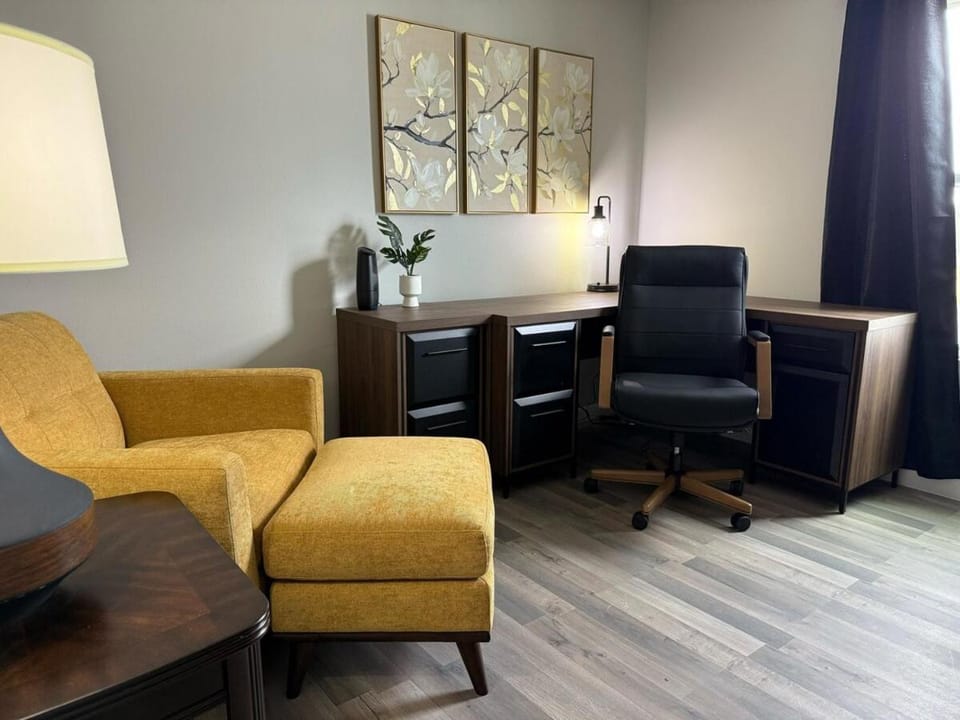 Executive Suite Apartment in Weslaco
