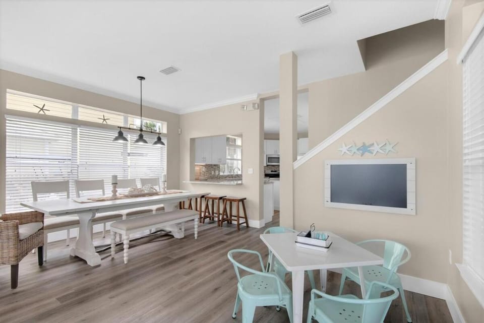 Sunkissed! Oceanview! Pool! Golf Cart! 6 Bedrooms House in Destin