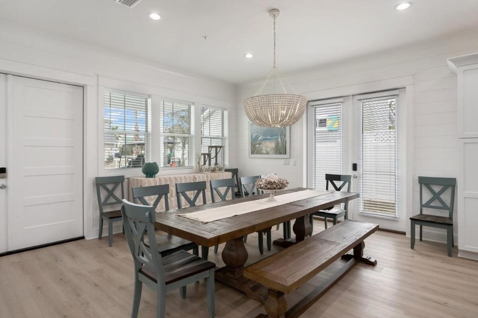 Spacious 8BR with Pool, Game Room - Golf Cart Incl House in Destin