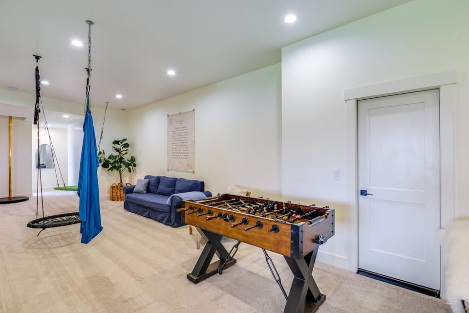 Midway Mountain Farmhouse: Hot Tub, Golf & Hiking House in Midway