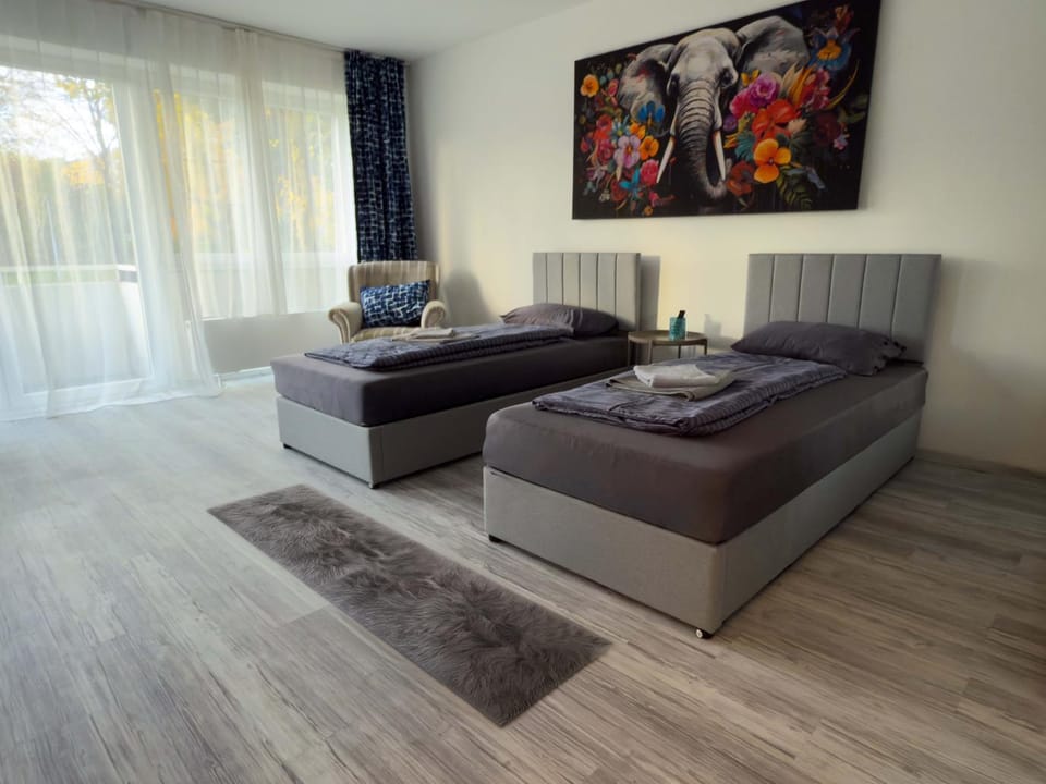 Ruhiges saniertes Apartment bei Hamburg Parkplatz Balkon WLAN Apartment in Schleswig-Holstein