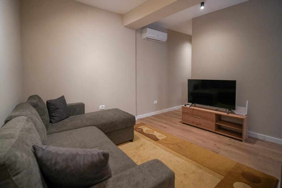 Jera Apartment 1 Vacation rental in Tirana