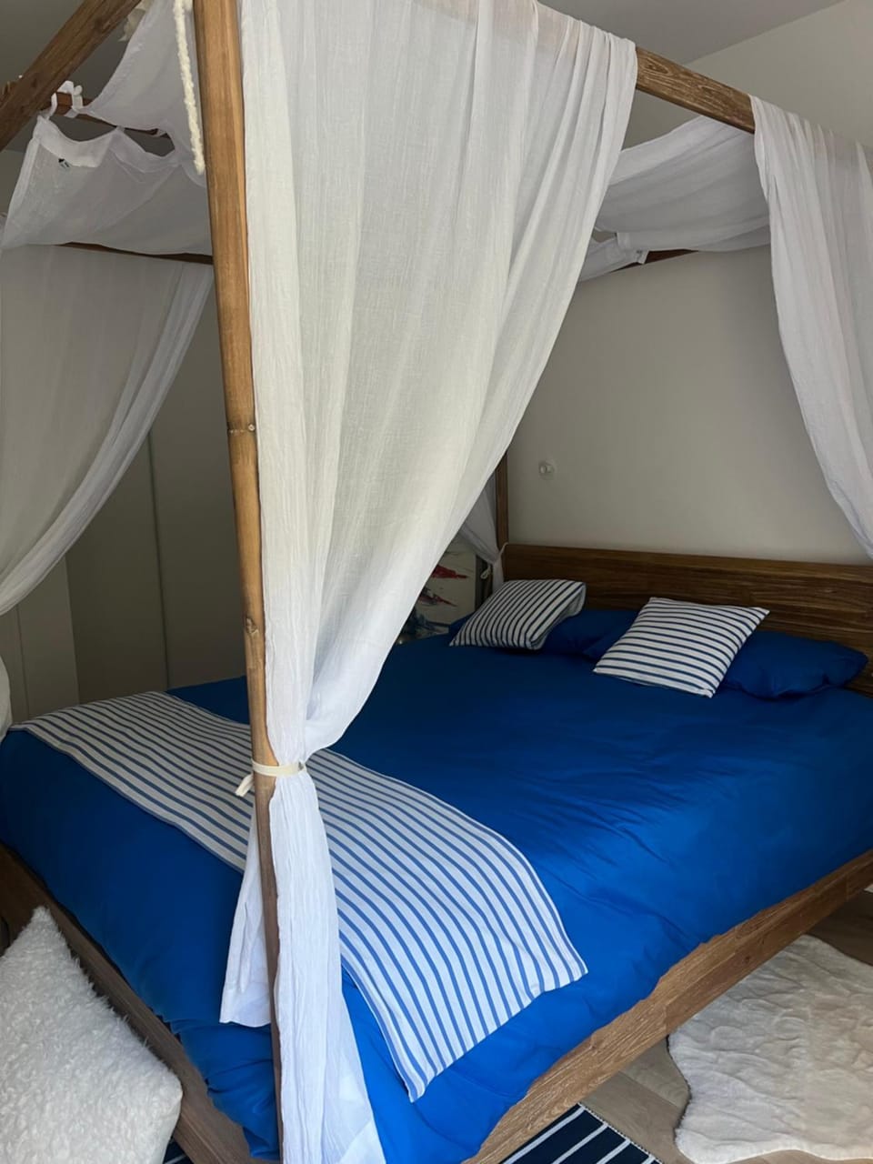 Cabine de luxe dans le paquebot Horizon Cabin in Barneville-Carteret