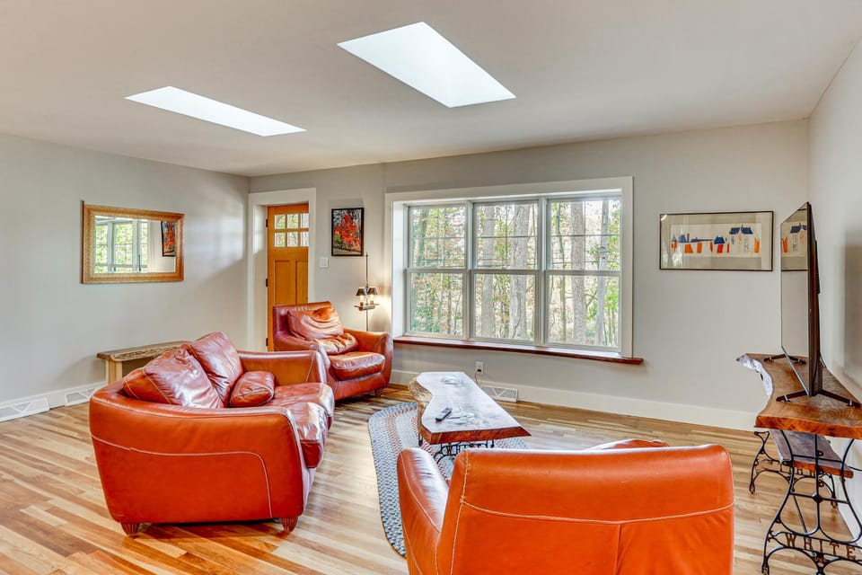 Serene Getaway w/ Trail Access in Chester Springs House in Chester Springs