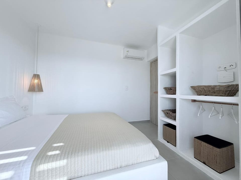 Villa Finoe 4 BDR with Private Pool Villa in Naxos, Naxos and Lesser Cyclades, Greece