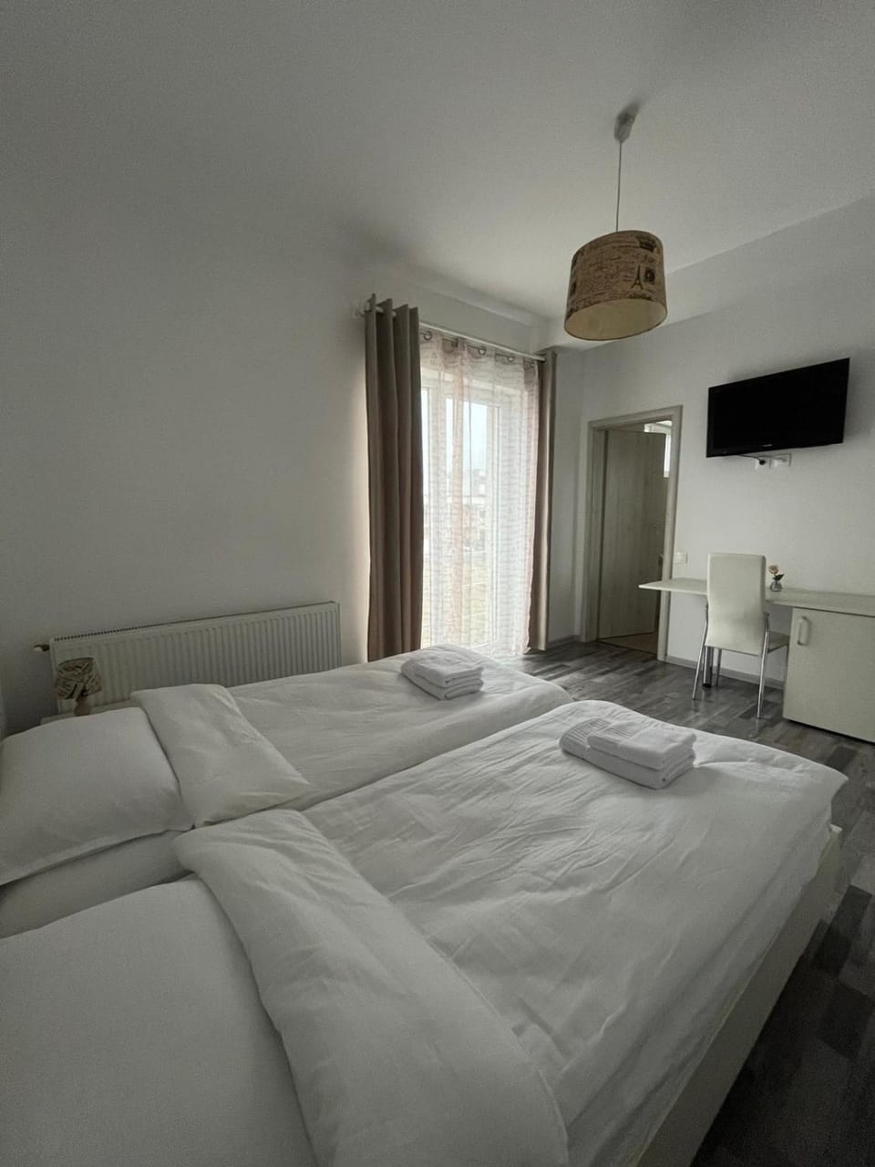 db Home - Near Brasov City Center Apartment in Brașov County