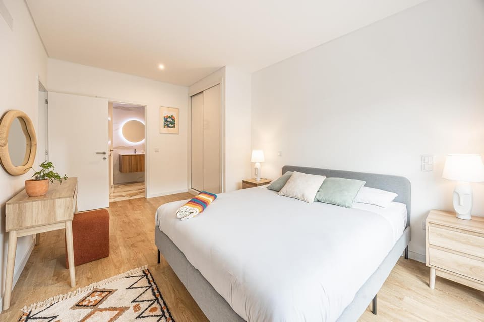 Bed, Photo of the whole room, Bedroom, wardrobe