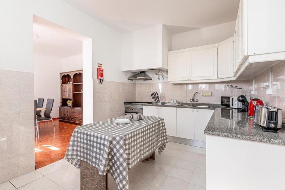 Serenity Sao Roque 2 Bedroom House in Funchal with Parking House in Funchal