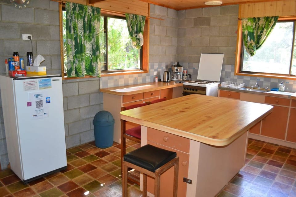 Sound Of The Surf House in Venus Bay