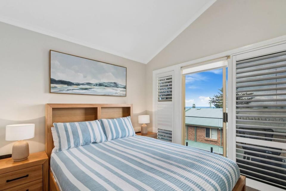 Bed, View (from property/room), Bedroom