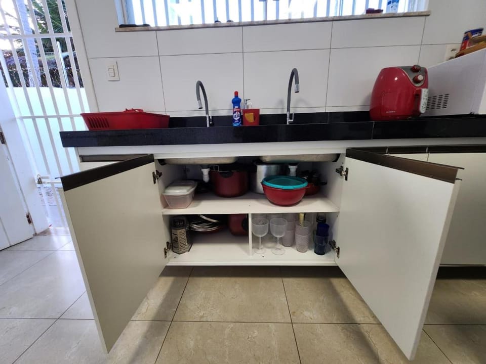 Coffee/tea facilities, Dining area, kitchen