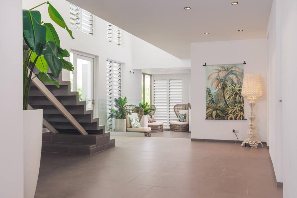 Living room, Decorative detail