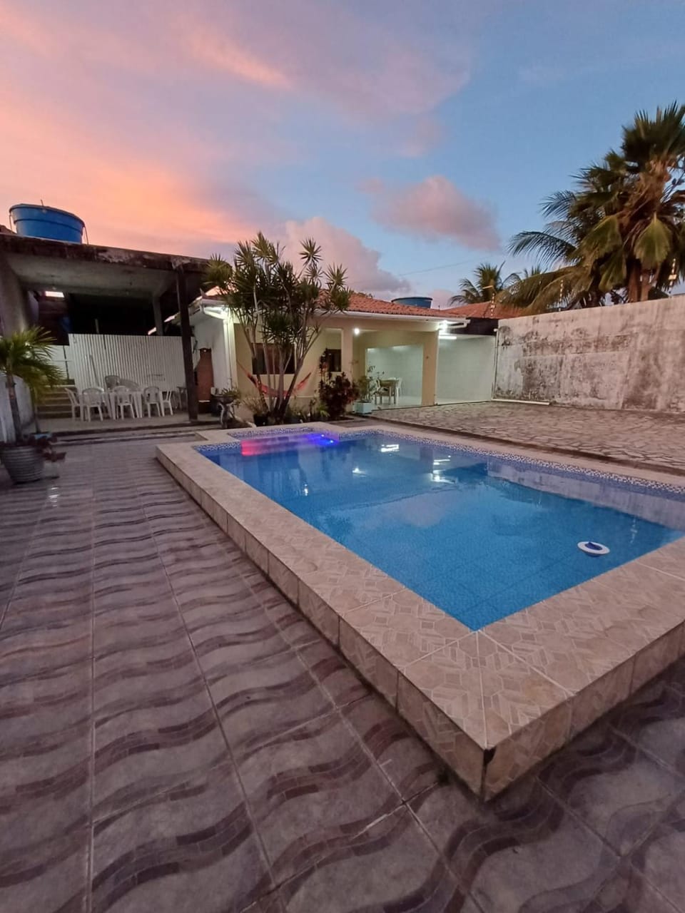 Swimming pool