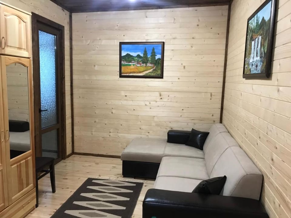 TV and multimedia, Seating area