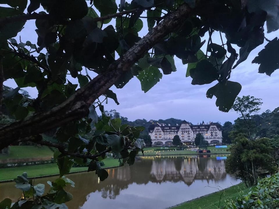 Nearby landmark, Location