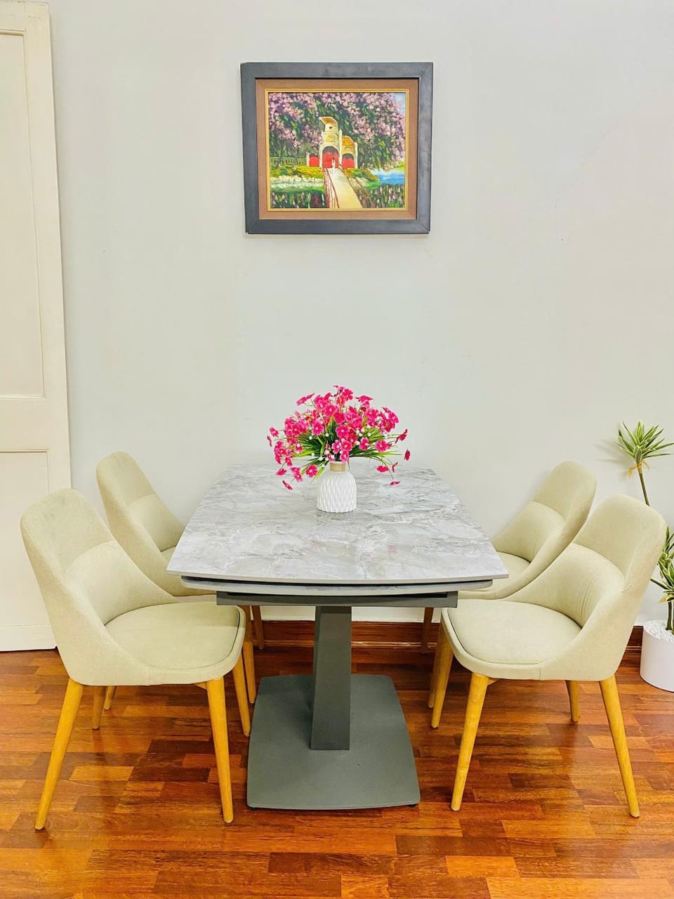 Living room, Decorative detail, Seating area
