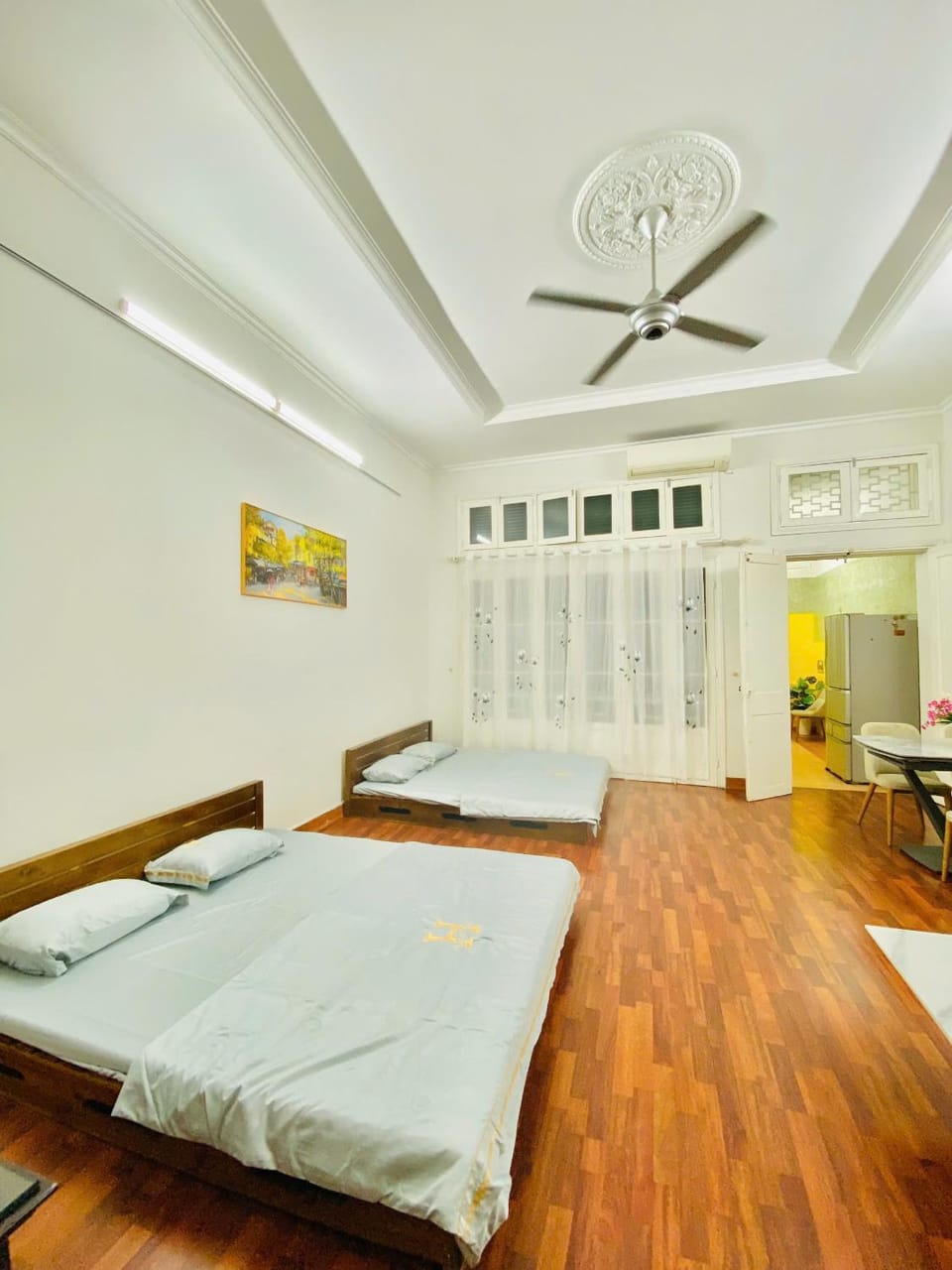 Photo of the whole room, Bedroom
