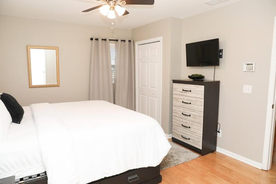 Family Fun Vibe House in Marietta