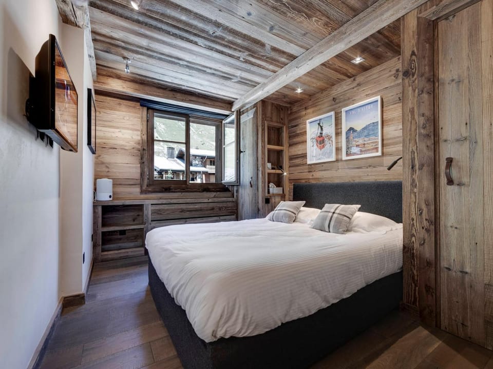 Appartement spacieux avec cheminée, parking, Val-d'Isère - FR-1-567-138 Apartment in Val dIsere
