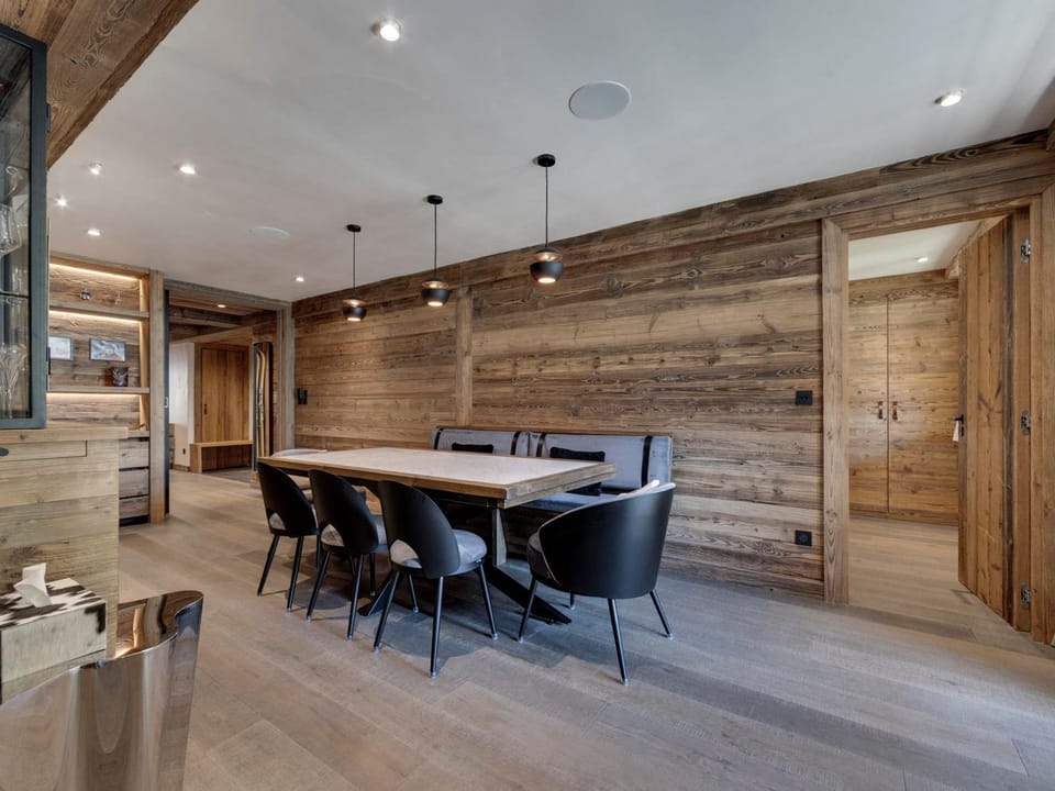 Appartement spacieux avec cheminée, parking, Val-d'Isère - FR-1-567-138 Apartment in Val dIsere