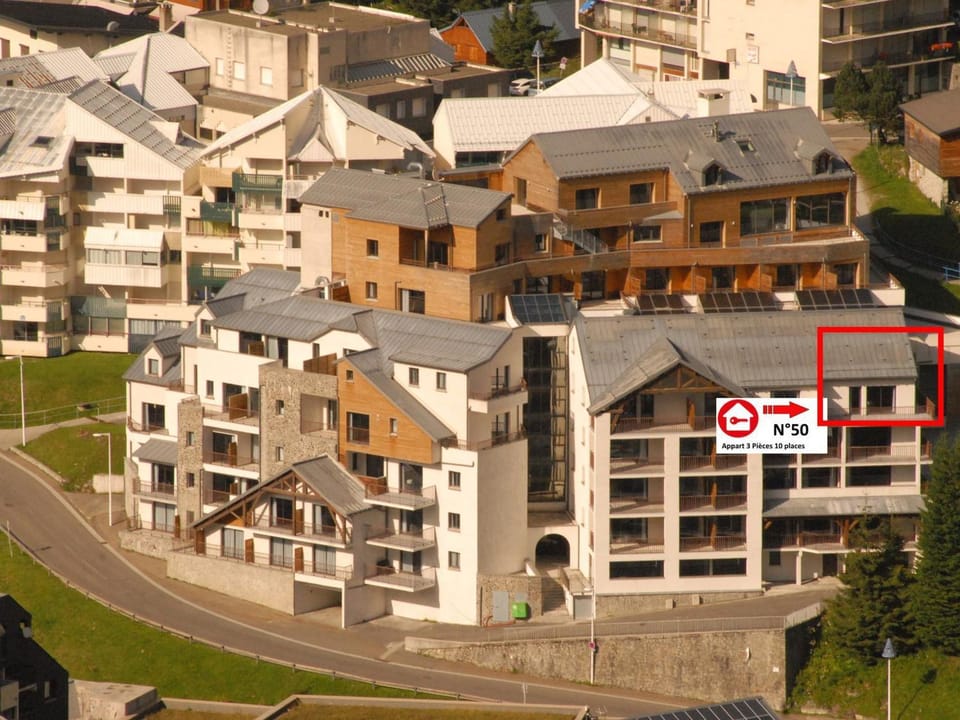 Gourette: Duplex 10 pers, Piscine, Animaux admis - FR-1-860-1 Apartment in Nouvelle-Aquitaine