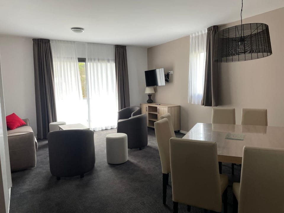Gourette - Studio cabine 65m² pour 8 pers., animaux admis, draps inclus - FR-1-860-13 Cabin in Nouvelle-Aquitaine