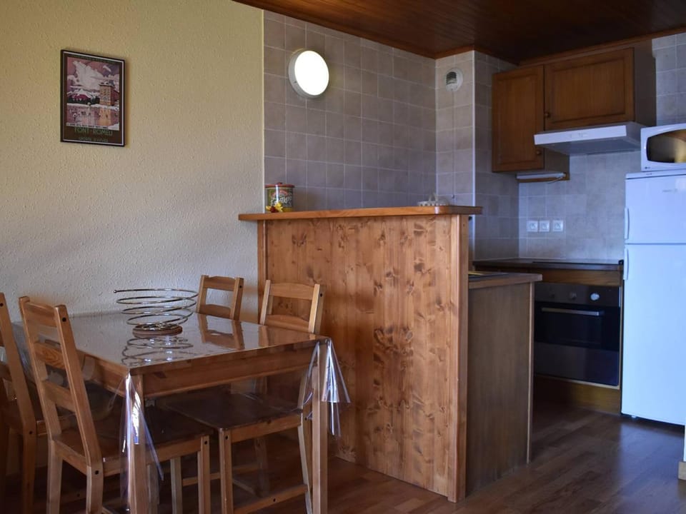 Joli 2 Pièces plein sud avec Garage et Balcon, Idéal Vacances - FR-1-580-138 Apartment in Bolquère