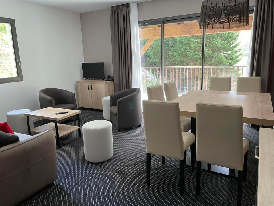 Gourette : Appartement 3 pièces, 8 pers, piscine - FR-1-860-6 Apartment in Nouvelle-Aquitaine