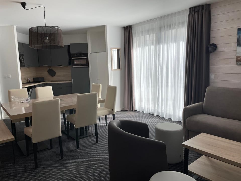Appartement 2 pièces 8 pers à Gourette avec piscine et animaux admis - FR-1-860-14 Apartment in Nouvelle-Aquitaine