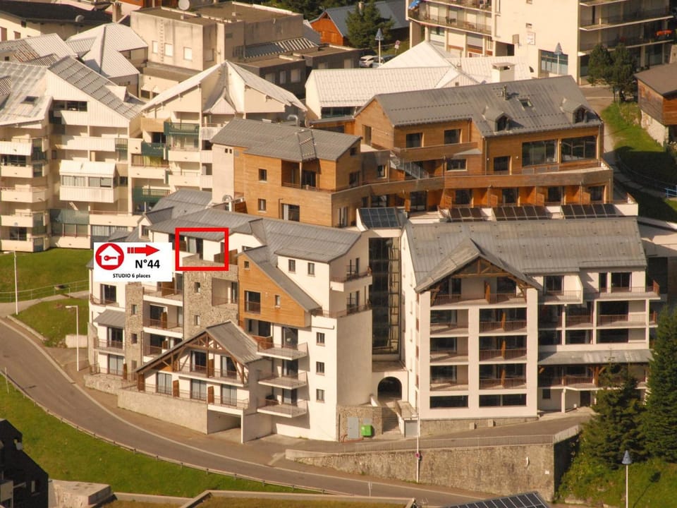 Gourette : Studio 6 pers, piscine, animaux admis - FR-1-860-28 Apartment in Nouvelle-Aquitaine