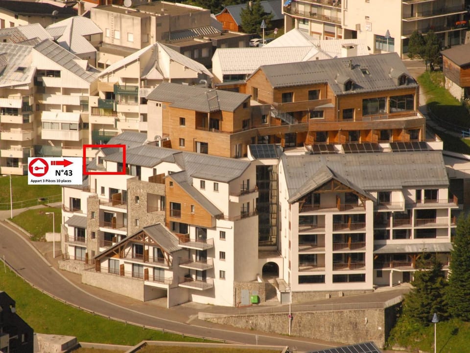 Appartement 8 pers, piscine, animaux admis, Gourette - FR-1-860-11 Apartment in Nouvelle-Aquitaine