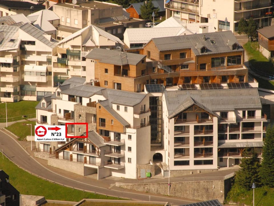 Appartement avec piscine, 6 personnes, Gourette - FR-1-860-30 Apartment in Nouvelle-Aquitaine