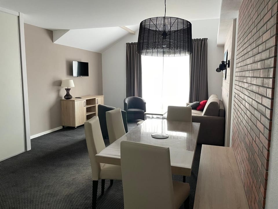 Studio cabine Gourette 58m², côté pistes, 6 pers, animaux admis - FR-1-860-32 Cabin in Nouvelle-Aquitaine