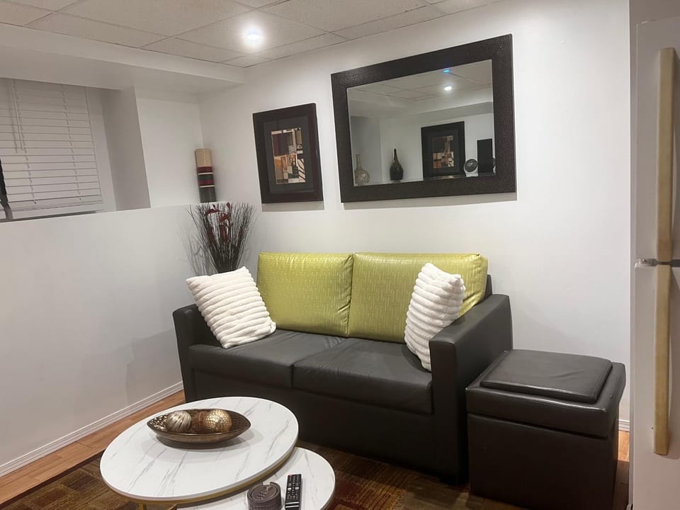 Gull lake Bed and Breakfast in Winnipeg