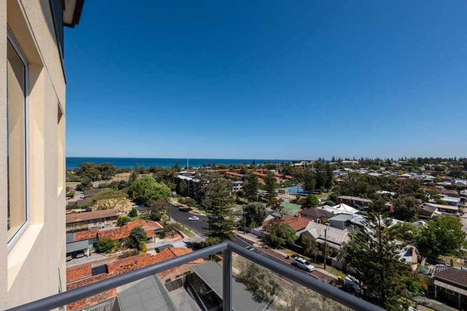 WELL82 - Ocean Heights Apartment in Perth