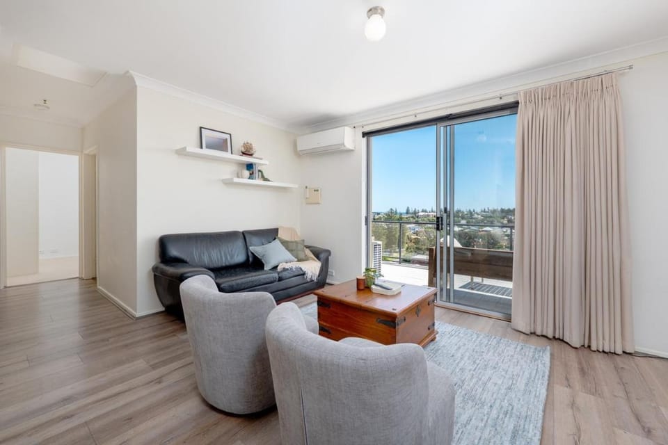 WELL82 - Ocean Heights Apartment in Perth